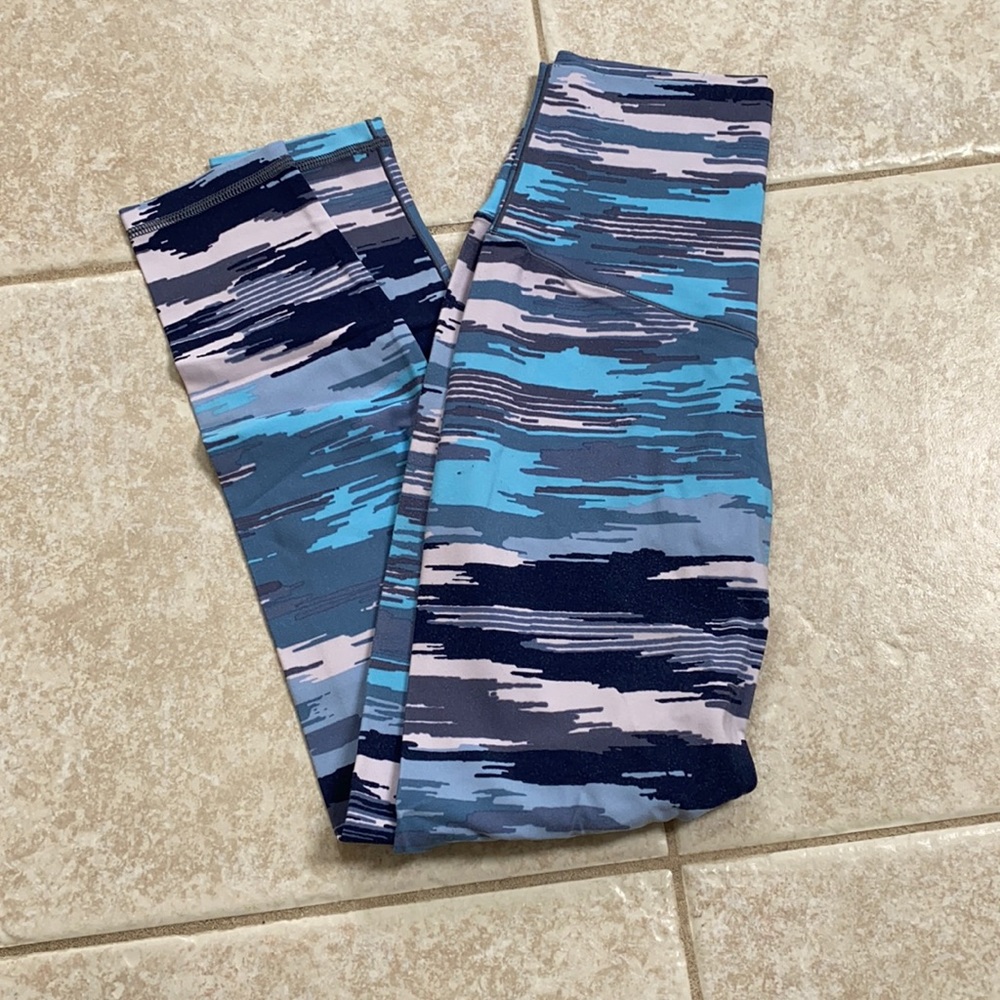 Aerie pattern leggings